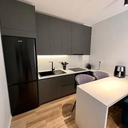 Center Of - Apartamento *